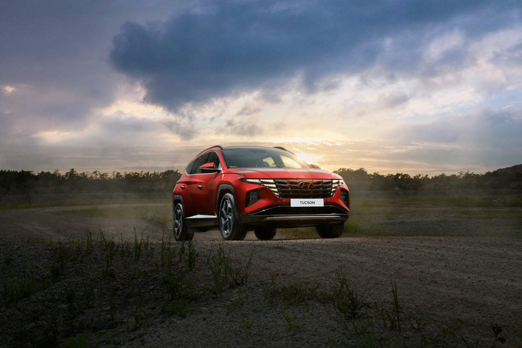 iceland rent hyundai tucson